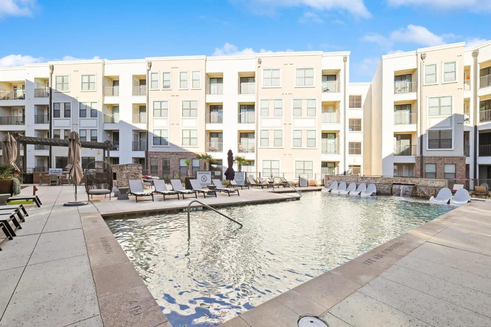 Spacious 1B W Pool Near Toyota Hq The Star Legacy West 1350 프리스코 외부 사진