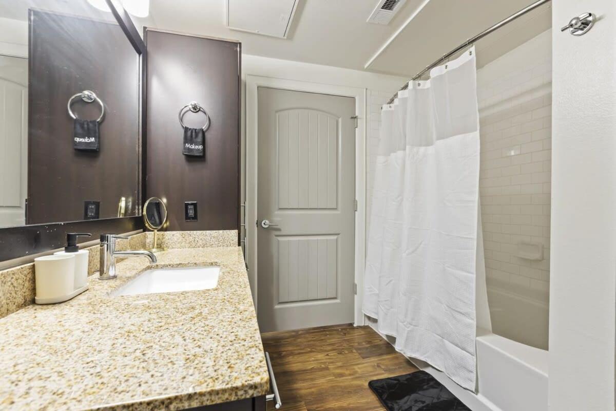 Spacious 1B W Pool Near Toyota Hq The Star Legacy West 1350 프리스코 외부 사진