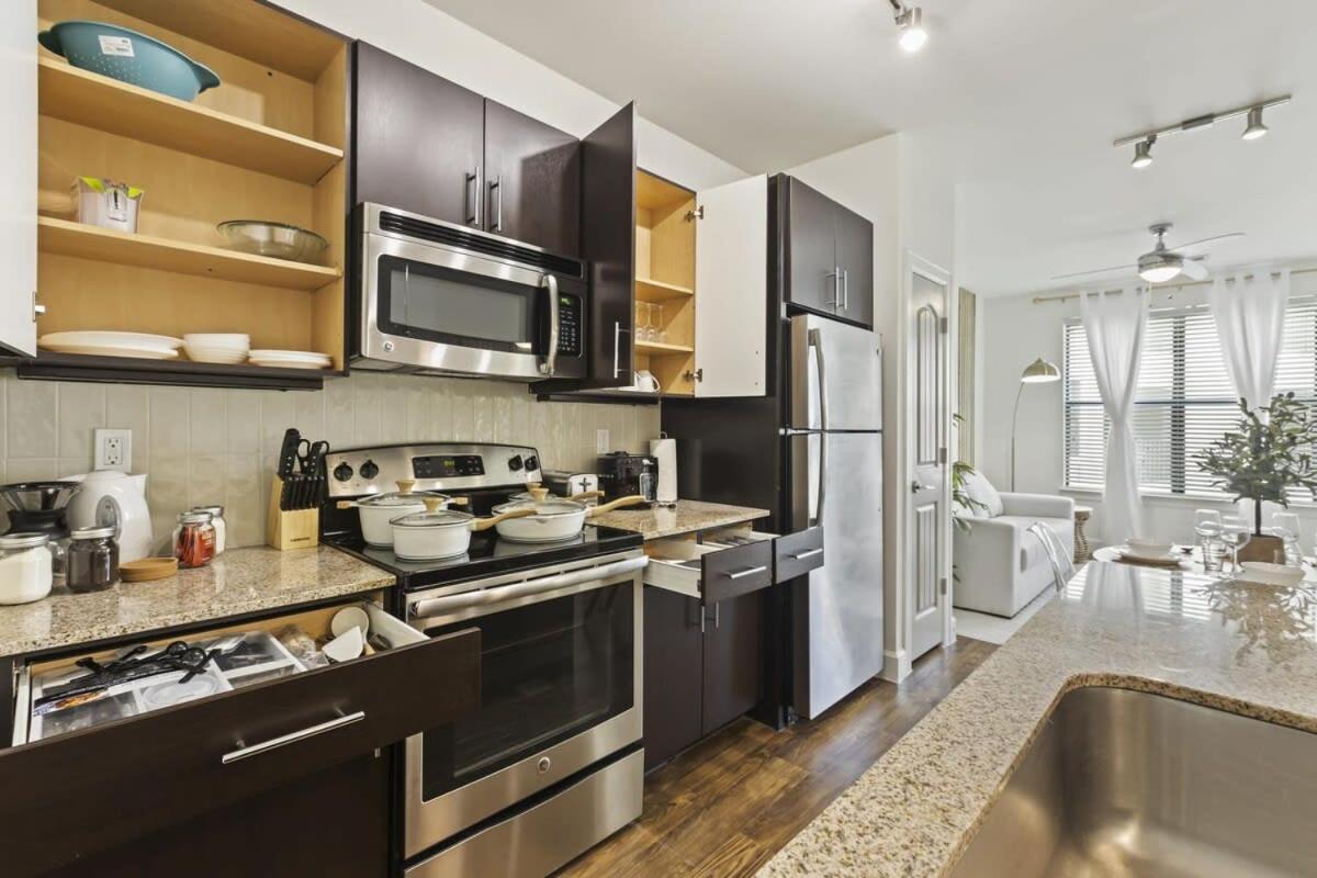 Spacious 1B W Pool Near Toyota Hq The Star Legacy West 1350 프리스코 외부 사진
